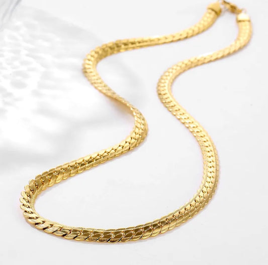 Cadena elegante bañada en oro 18K (6.8mm)