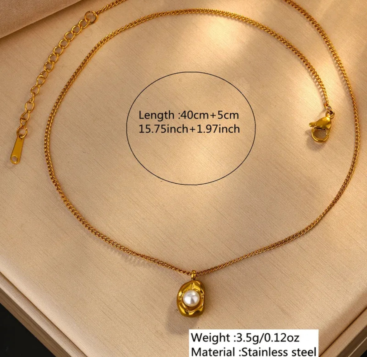 Collar y aretes perla elegantes