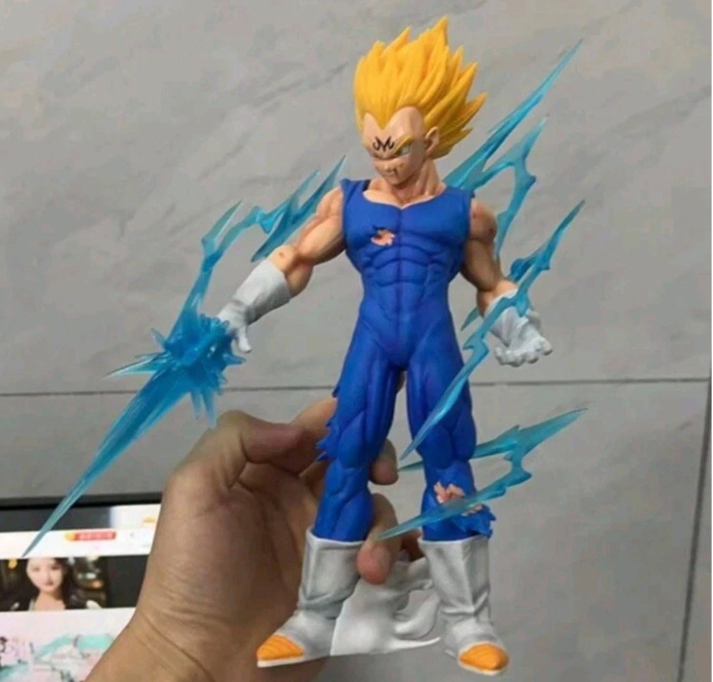 Majin Vegeta 11.2” figure Dragon Ball Z