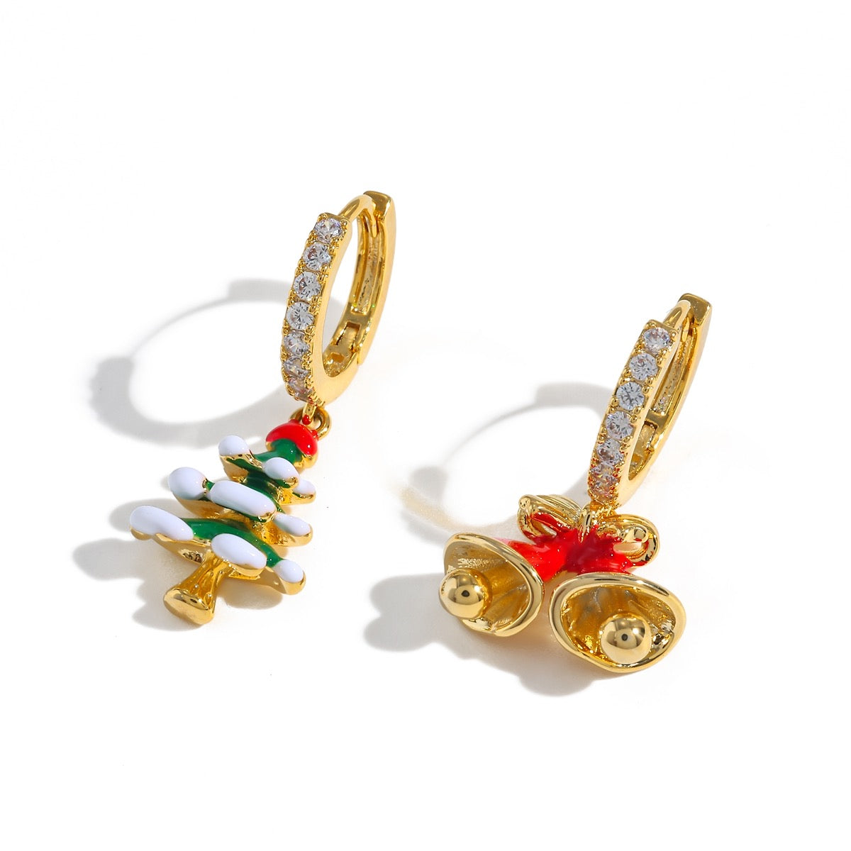 Aretes árbol y campanas