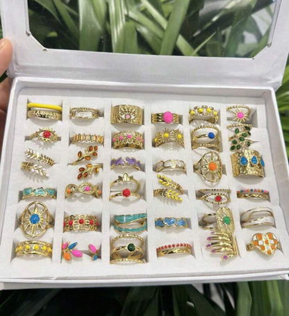 Anillo colorido (1 pieza al azar)