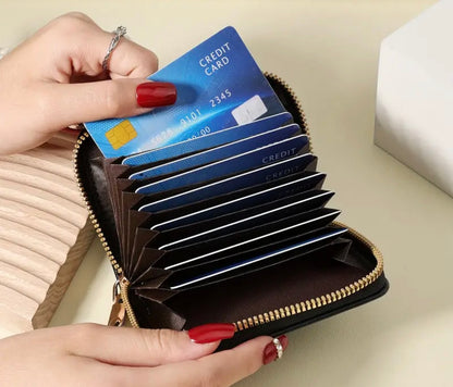 Tarjetero “I’m just out here TRUSTING GOD”