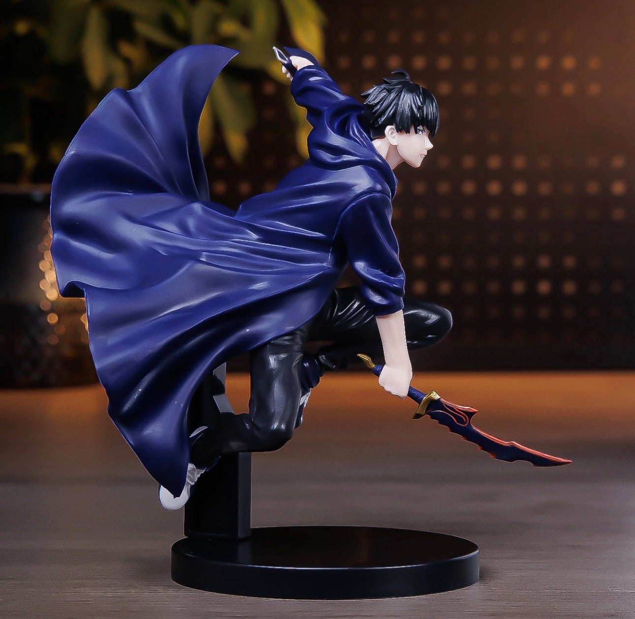 Sung Jinwoo pose ataque 7” figure Solo Leveling